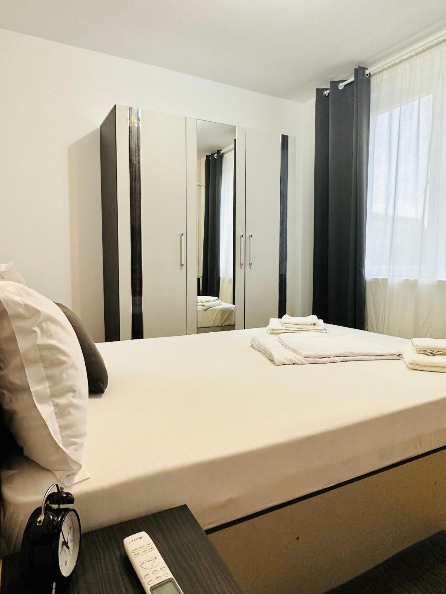 Chic Comfort 1Bdr With Landmark View - Concerthall Bucureşti Eksteriør bilde