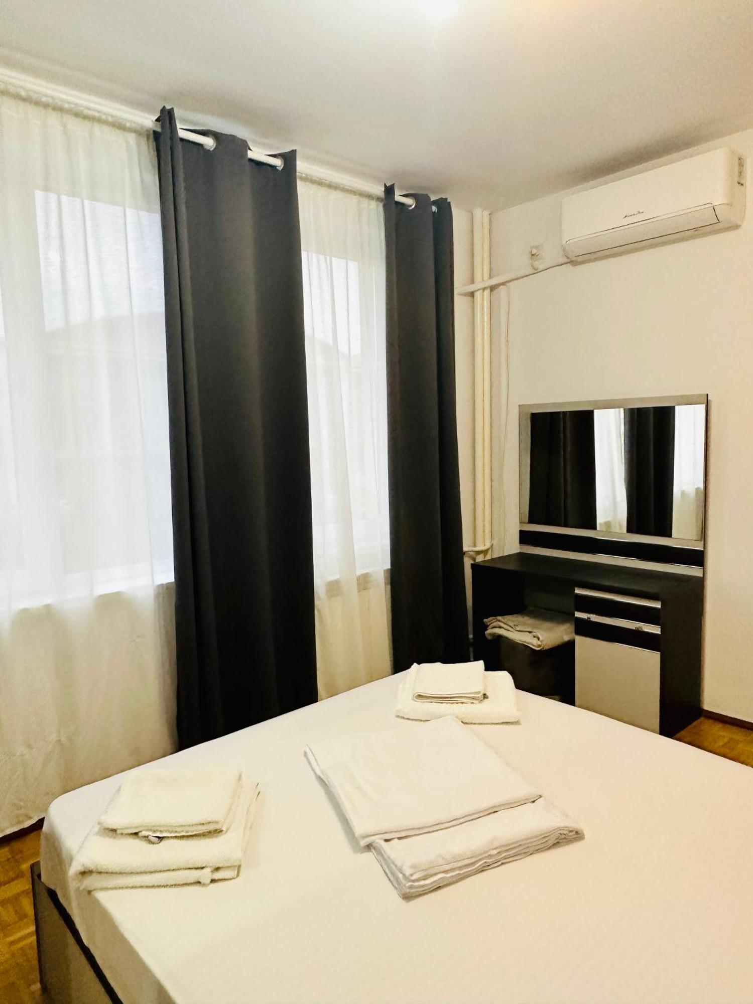 Chic Comfort 1Bdr With Landmark View - Concerthall Bucureşti Eksteriør bilde