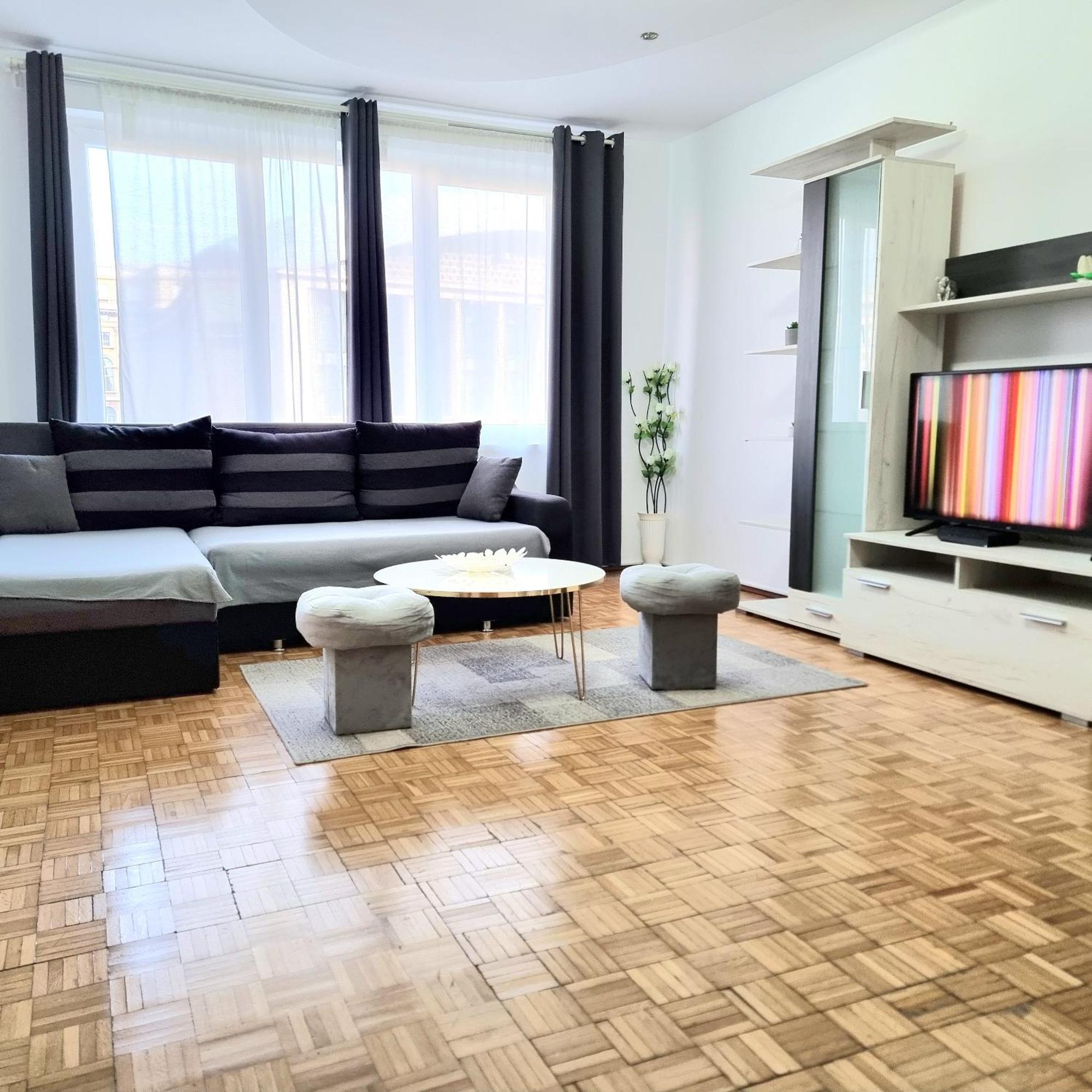 Chic Comfort 1Bdr With Landmark View - Concerthall Bucureşti Eksteriør bilde