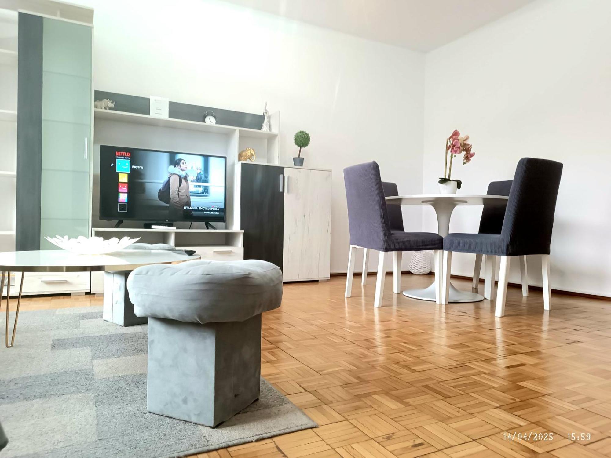 Chic Comfort 1Bdr With Landmark View - Concerthall Bucureşti Eksteriør bilde