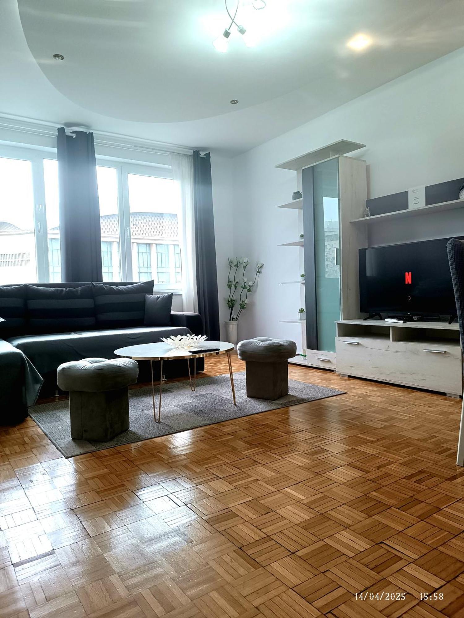 Chic Comfort 1Bdr With Landmark View - Concerthall Bucureşti Eksteriør bilde