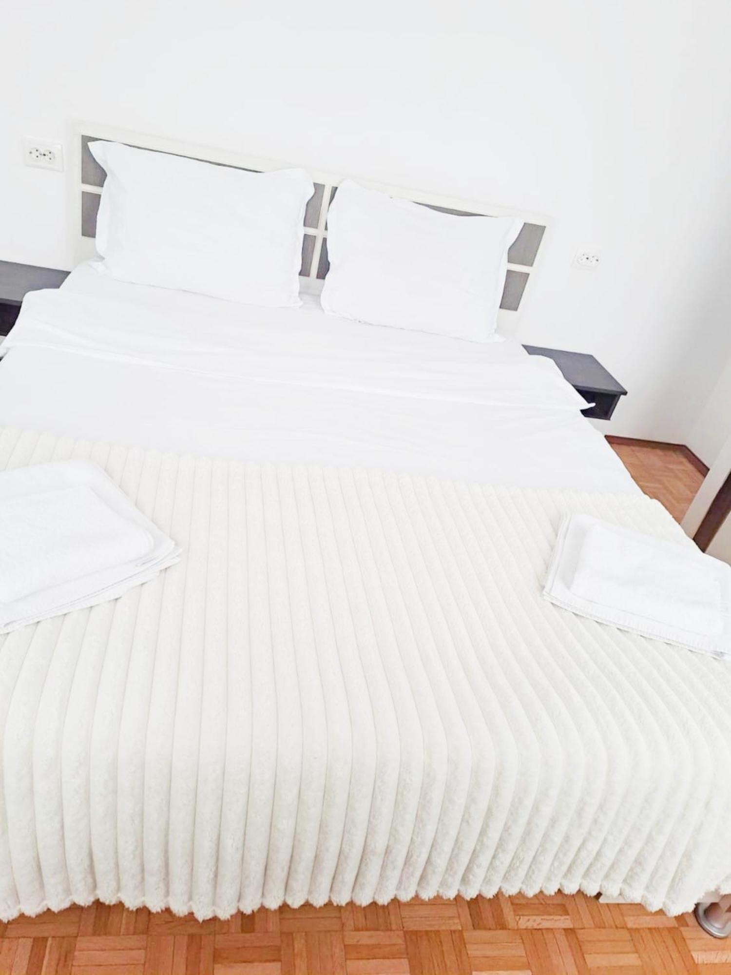 Chic Comfort 1Bdr With Landmark View - Concerthall Bucureşti Eksteriør bilde