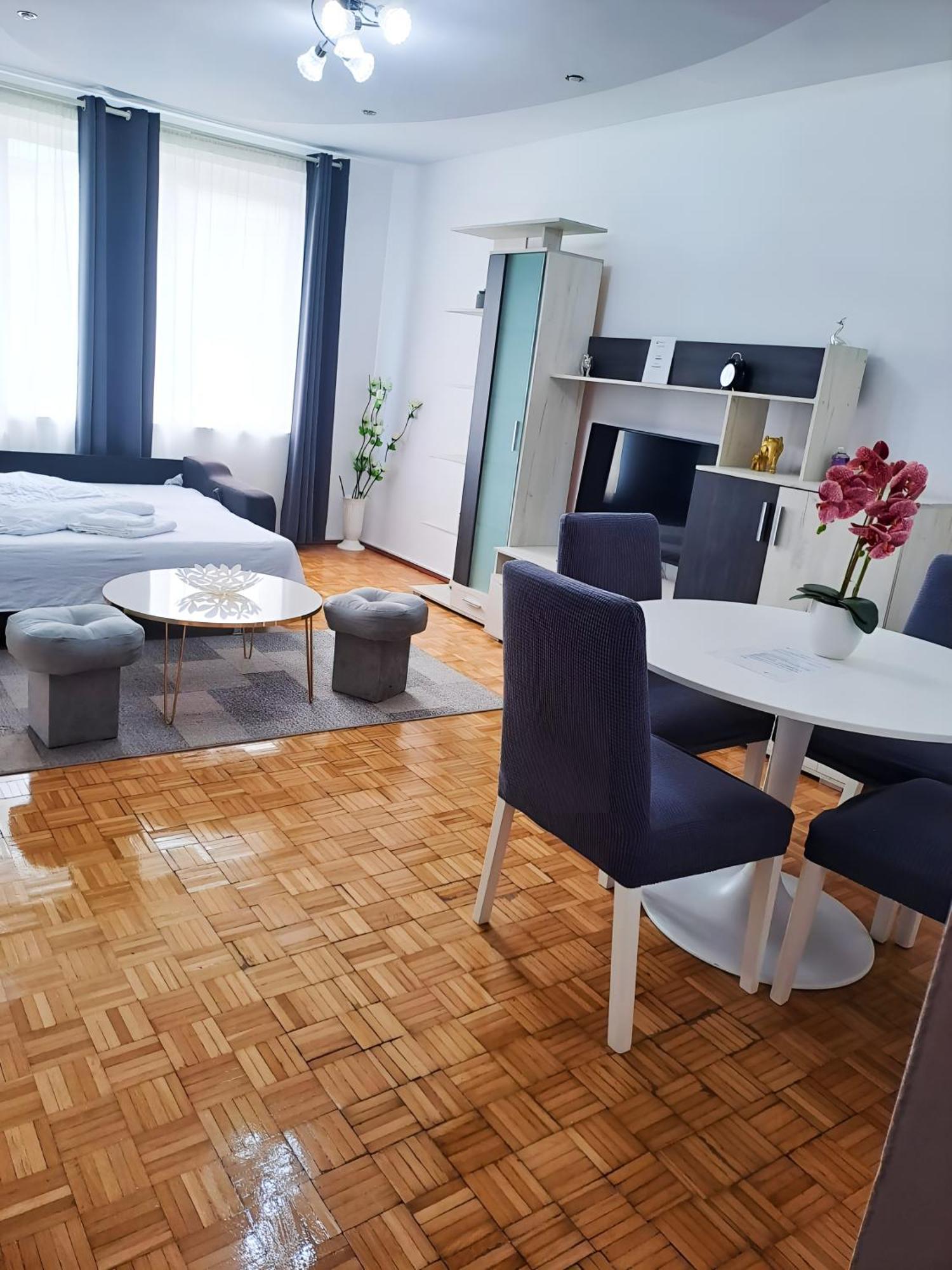 Chic Comfort 1Bdr With Landmark View - Concerthall Bucureşti Eksteriør bilde